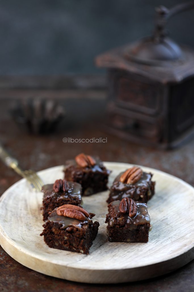 Ultimate turtle brownies