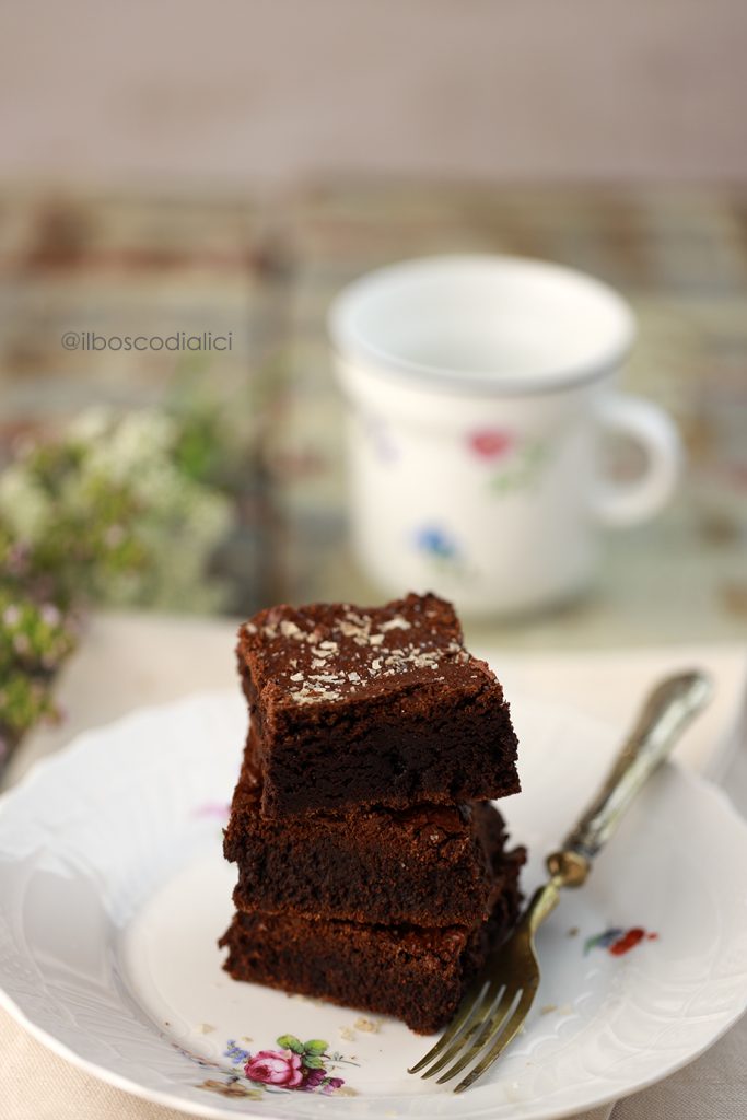 Brownies al fleur del sel affumicato