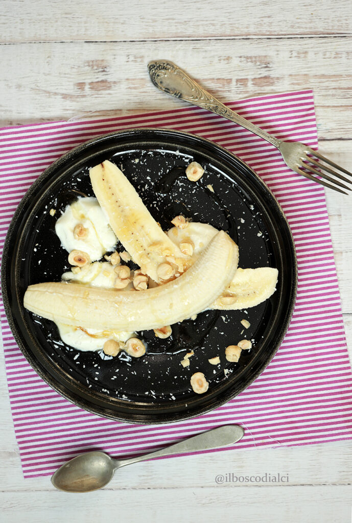 Breakfast banana split